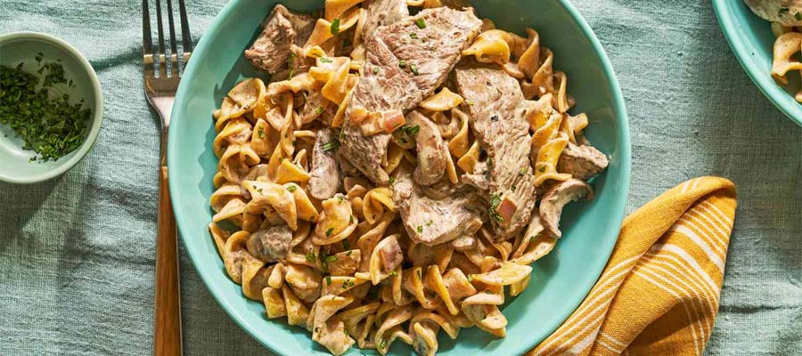 طرز تهیه بیف استراگانف